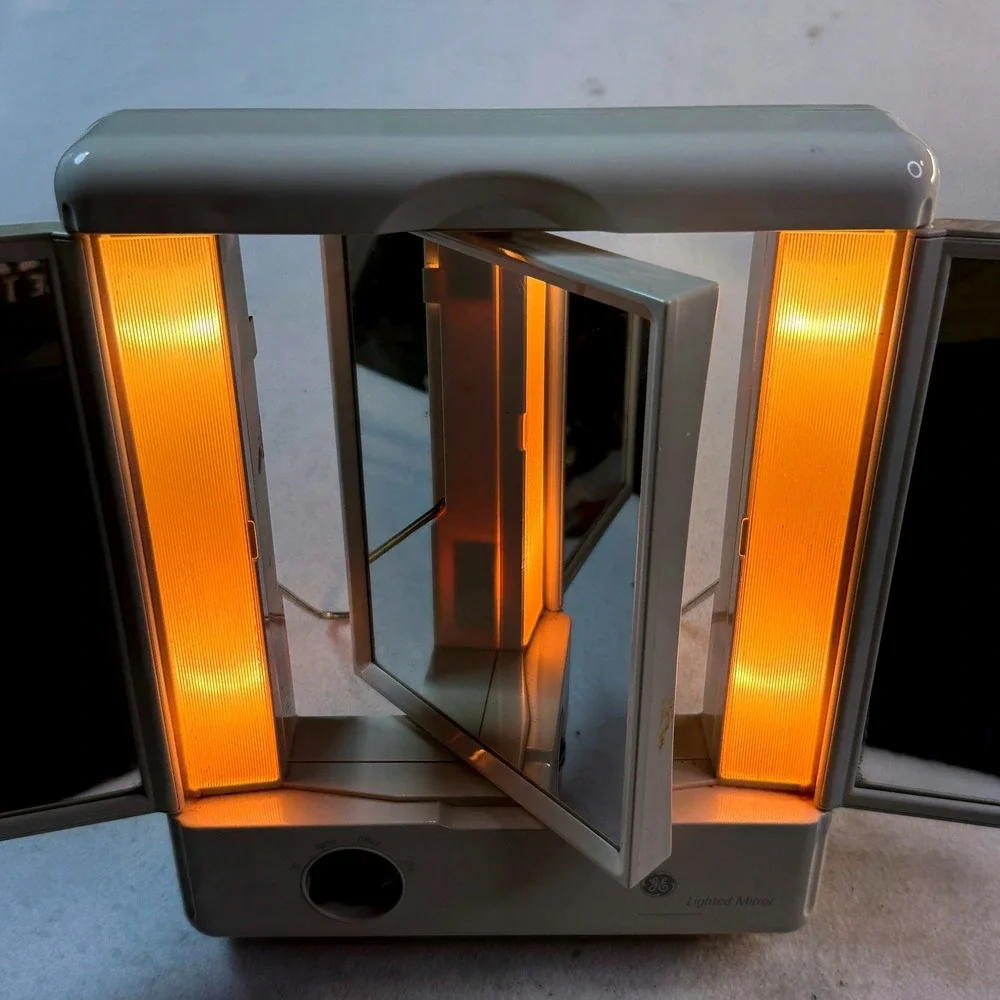 Retro Y2K GE Lighted Tri Fold Vanity Makeup Mirror 2001 Nostalgic Tested Works